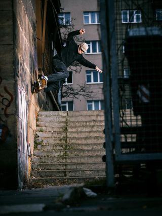 @stepanbares - bs wallride 📸 @kubokrizo “Loner” part je k vidění na @freeskatemag!