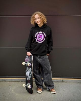 Ollie je základ - soutěž o kolečka a mikinu Spitfire x Skate Like A Girl 🛹 Se soutěžema se nám tu celkem roztrhl pytel,...
